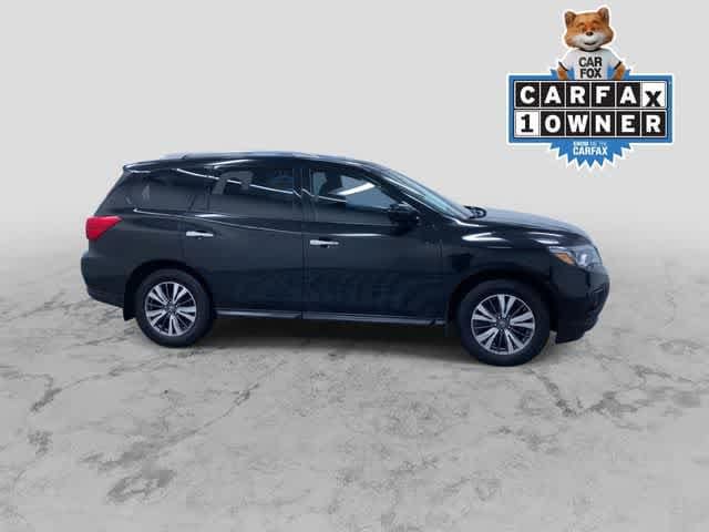 Used 2017 Nissan Pathfinder SV with VIN 5N1DR2MM6HC639456 for sale in West Allis, WI