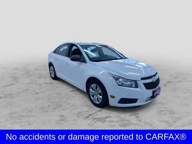Thumbnail: 2013 Chevrolet Cruze - 3