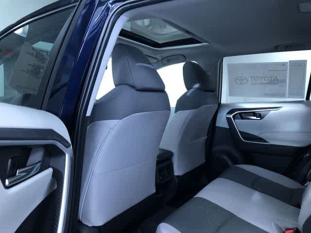 Thumbnail: 2025 Toyota RAV4 - 19