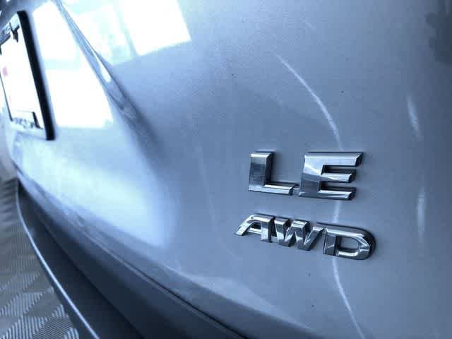 Thumbnail: 2025 Toyota RAV4 - 15