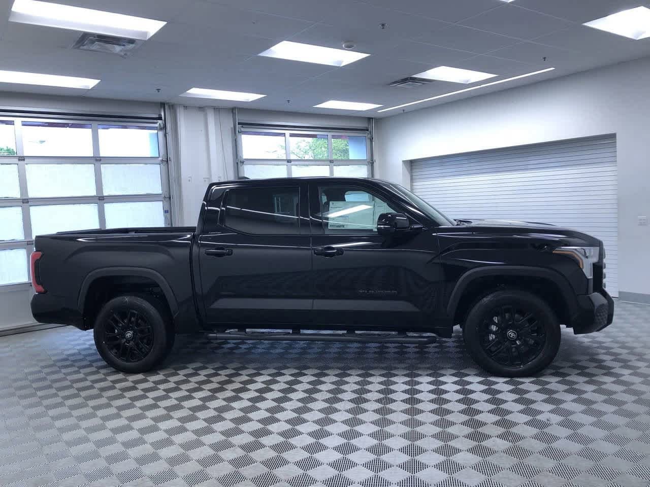 2025 Toyota Tundra Limited 6