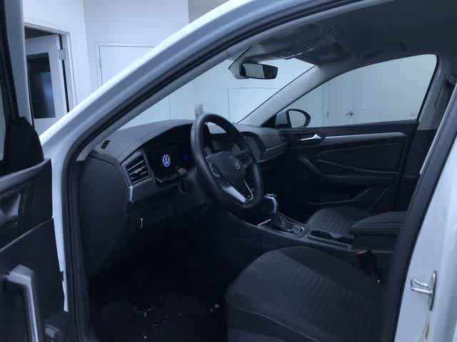 Thumbnail: 2022 Volkswagen Jetta - 10