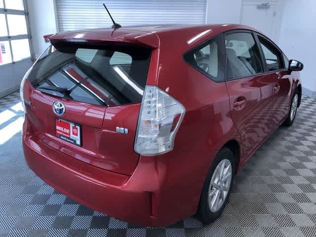 Thumbnail: 2013 Toyota Prius v - 35