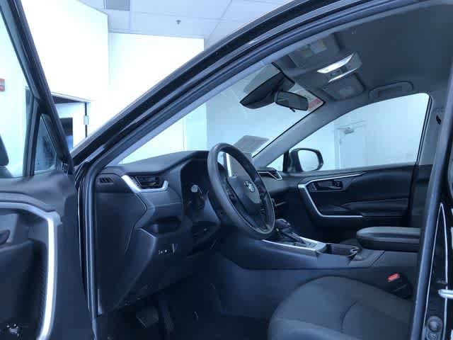 Thumbnail: 2024 Toyota RAV4 - 10