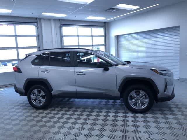 Thumbnail: 2025 Toyota RAV4 - 33