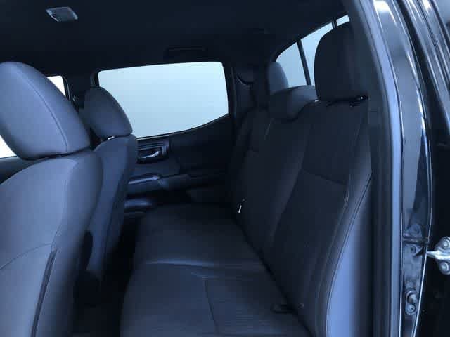 Thumbnail: 2018 Toyota Tacoma - 15