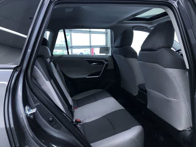 Thumbnail: 2025 Toyota RAV4 - 21