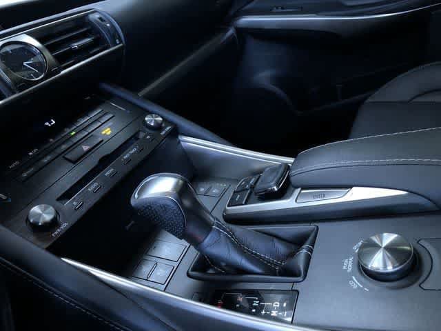 Thumbnail: 2017 Lexus IS - 31