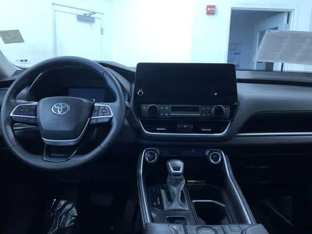 Thumbnail: 2025 Toyota Grand Highlander - 19