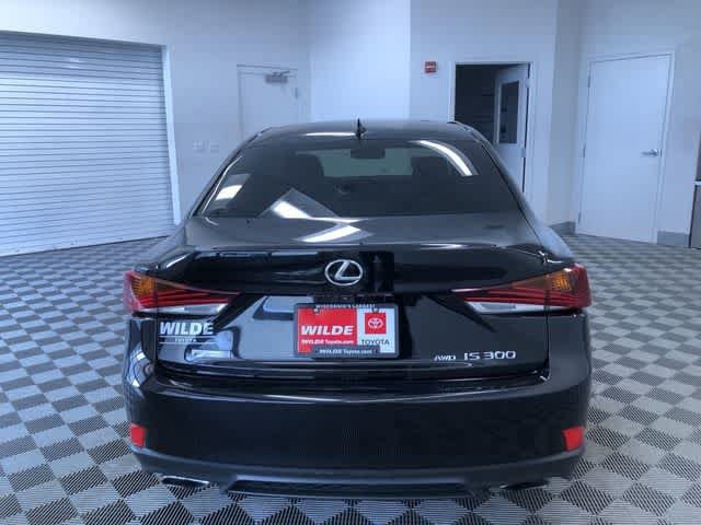 Thumbnail: 2017 Lexus IS - 14