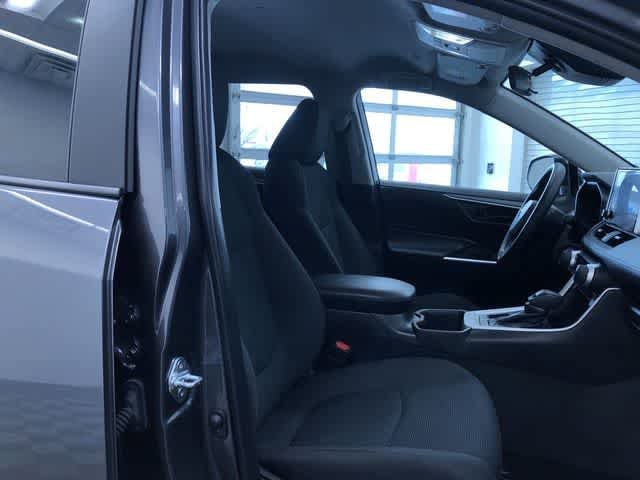 Thumbnail: 2025 Toyota RAV4 - 21