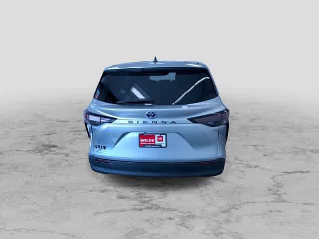 Thumbnail: 2025 Toyota Sienna - 9