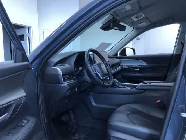 Thumbnail: 2025 Toyota Grand Highlander - 12