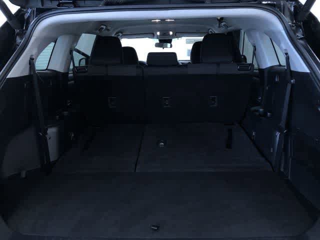 Thumbnail: 2024 Toyota Highlander - 33