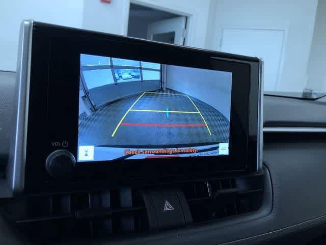 Thumbnail: 2023 Toyota RAV4 - 27