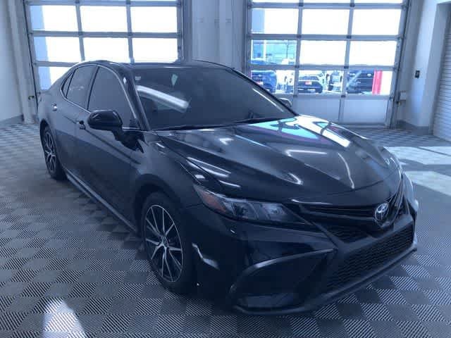 Thumbnail: 2022 Toyota Camry - 34