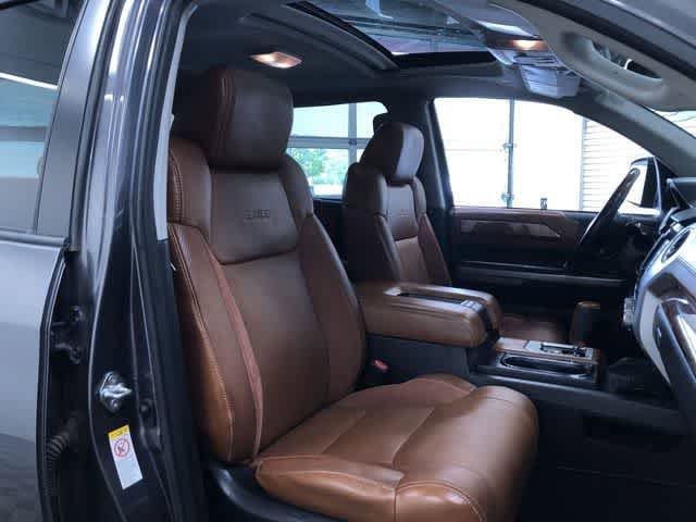 Thumbnail: 2019 Toyota Tundra - 17