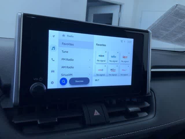 Thumbnail: 2025 Toyota RAV4 - 28