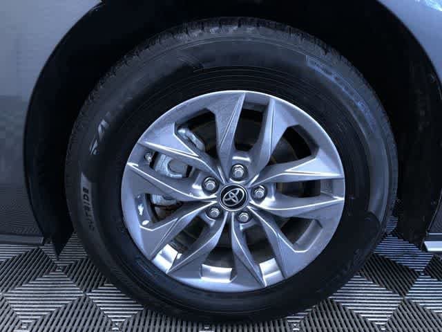 Thumbnail: 2025 Toyota Sienna - 16