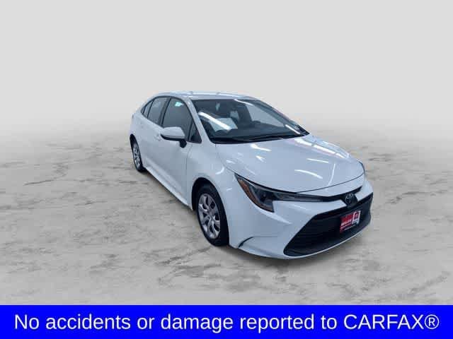 Thumbnail: 2024 Toyota Corolla - 3