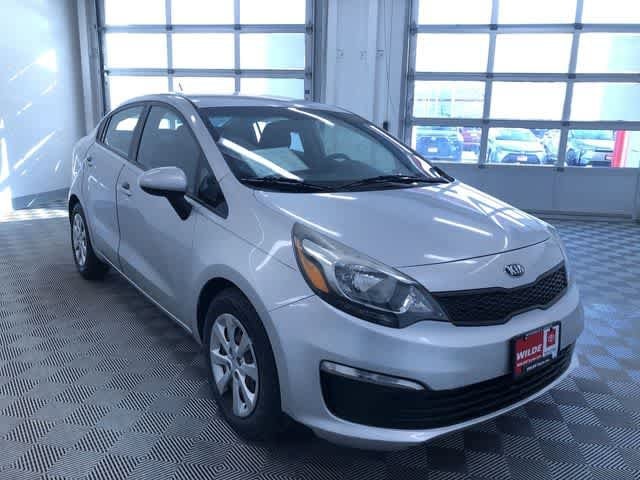 Thumbnail: 2016 Kia Rio - 34