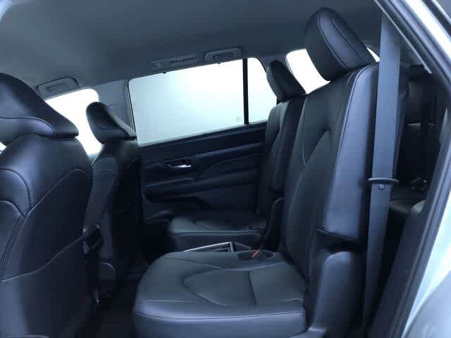 Thumbnail: 2025 Toyota Grand Highlander - 21