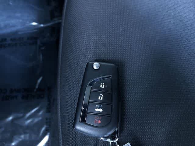 Thumbnail: 2025 Toyota Corolla - 31