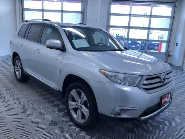 Thumbnail: 2013 Toyota Highlander - 37