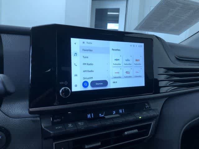 Thumbnail: 2025 Toyota Camry - 30