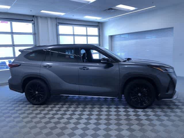 Thumbnail: 2025 Toyota Highlander - 27