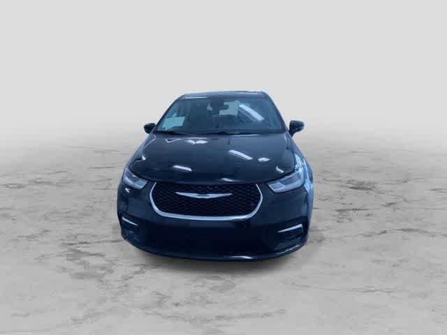 Thumbnail: 2024 Chrysler Pacifica - 5