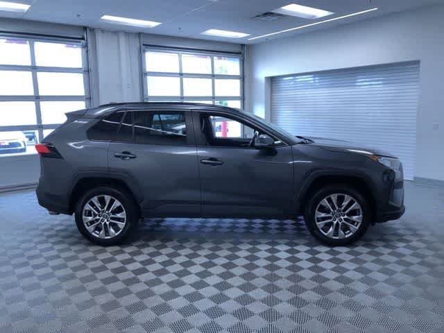 Thumbnail: 2021 Toyota RAV4 - 36