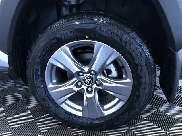 Thumbnail: 2025 Toyota RAV4 - 8