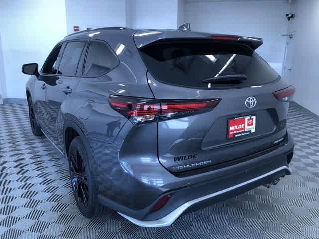 Thumbnail: 2025 Toyota Highlander - 14