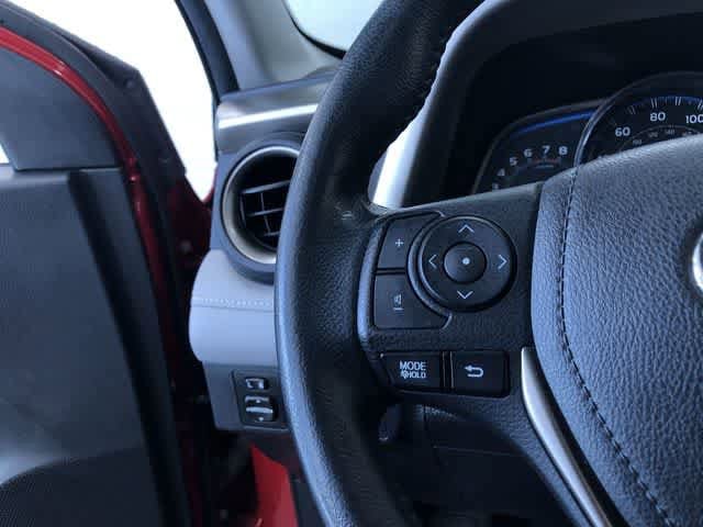 Thumbnail: 2015 Toyota RAV4 - 25