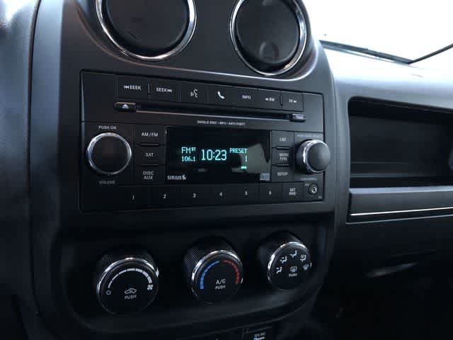 Thumbnail: 2016 Jeep Patriot - 28