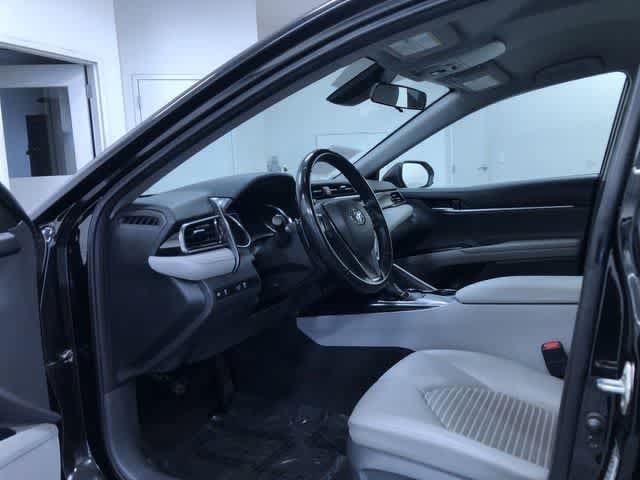 Thumbnail: 2019 Toyota Camry - 10