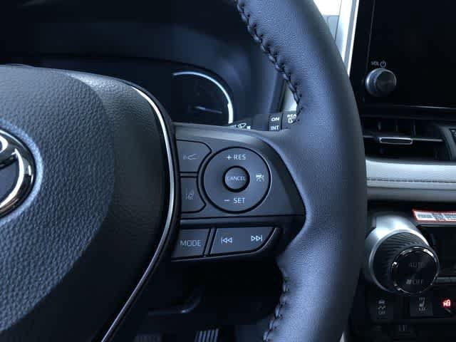 Thumbnail: 2025 Toyota RAV4 - 26