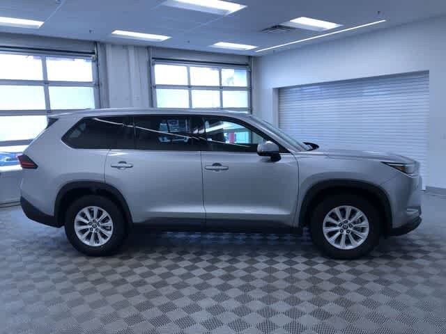 Thumbnail: 2025 Toyota Grand Highlander - 37