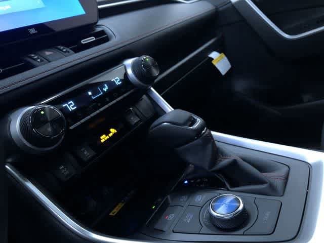 Thumbnail: 2025 Toyota RAV4 - 29