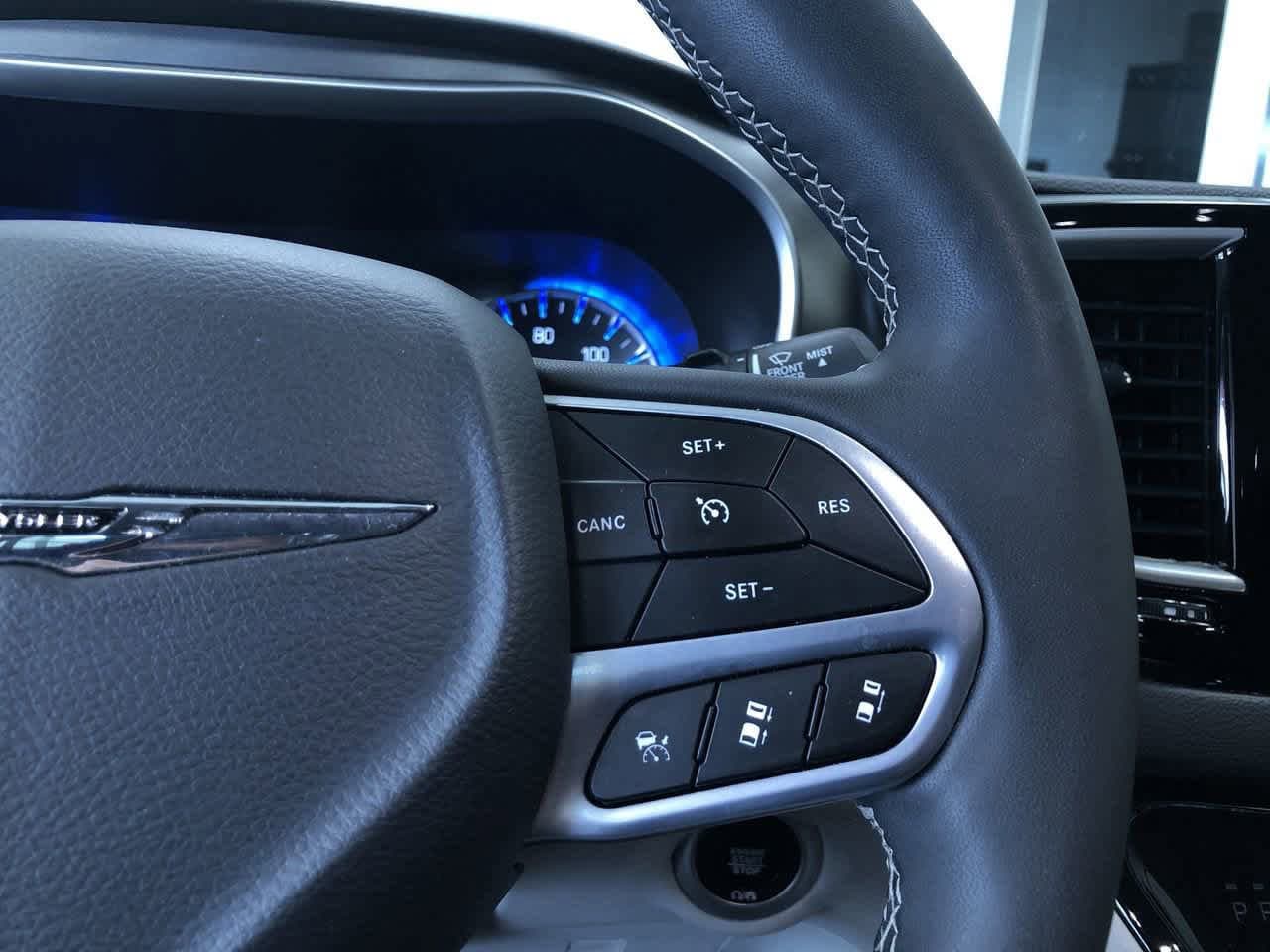 Thumbnail: 2024 Chrysler Pacifica - 41