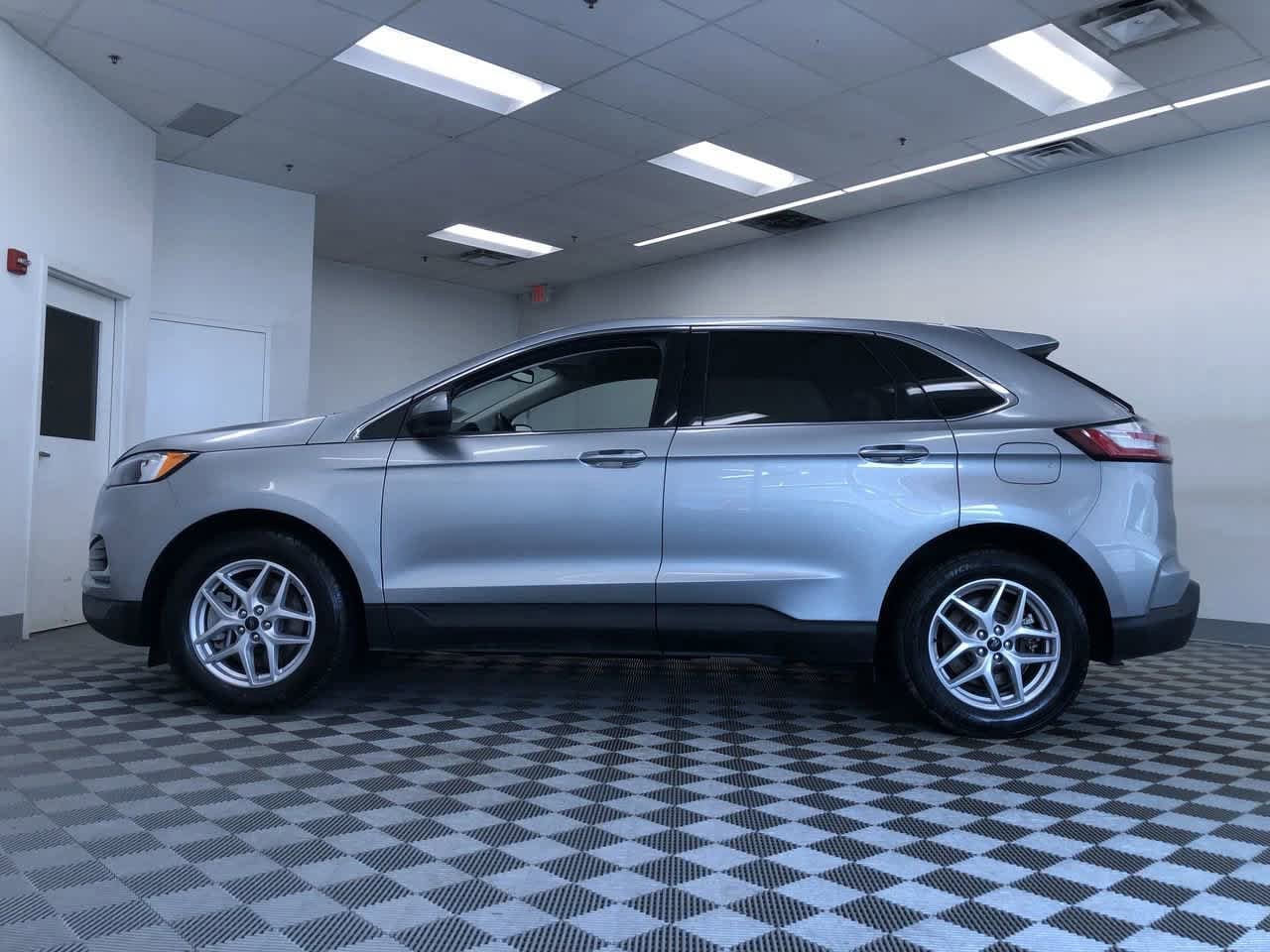 Thumbnail: 2024 Ford Edge - 11