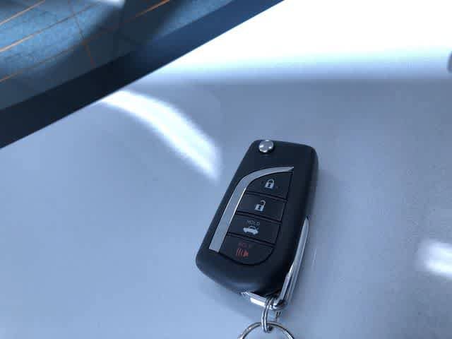 Thumbnail: 2025 Toyota Corolla - 31