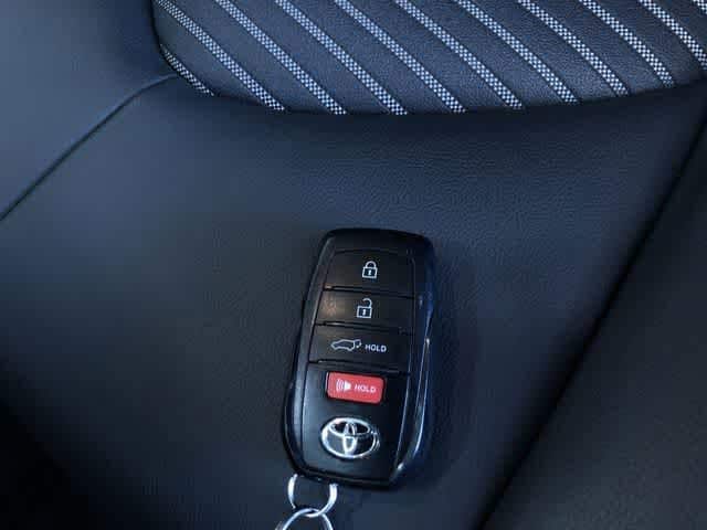 Thumbnail: 2025 Toyota Highlander - 34