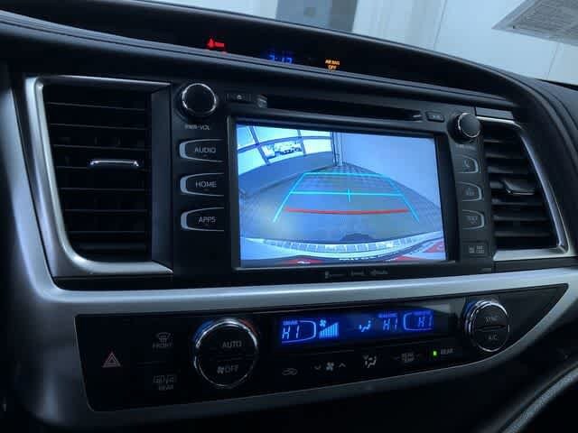 Thumbnail: 2019 Toyota Highlander - 27