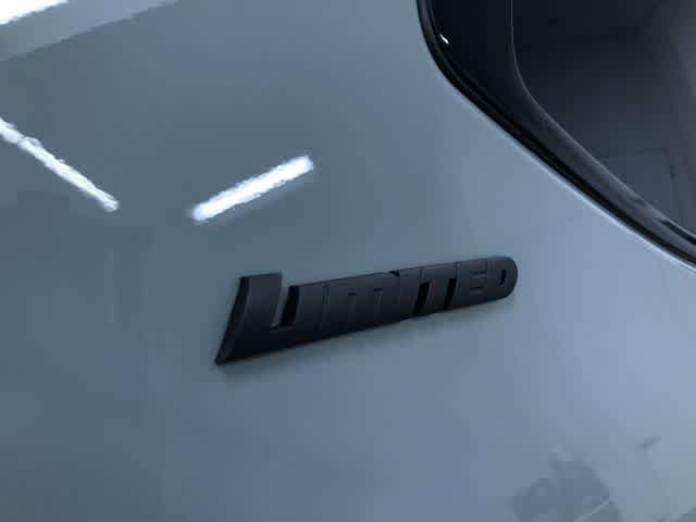 Thumbnail: 2025 Toyota Tundra - 11