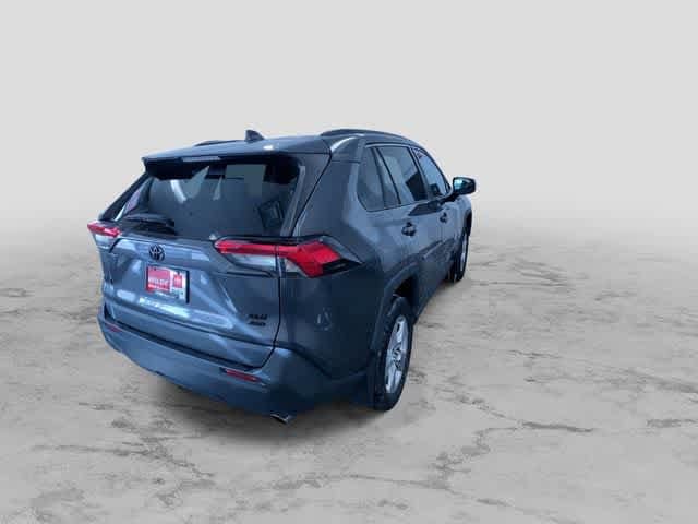 Thumbnail: 2020 Toyota RAV4 - 9