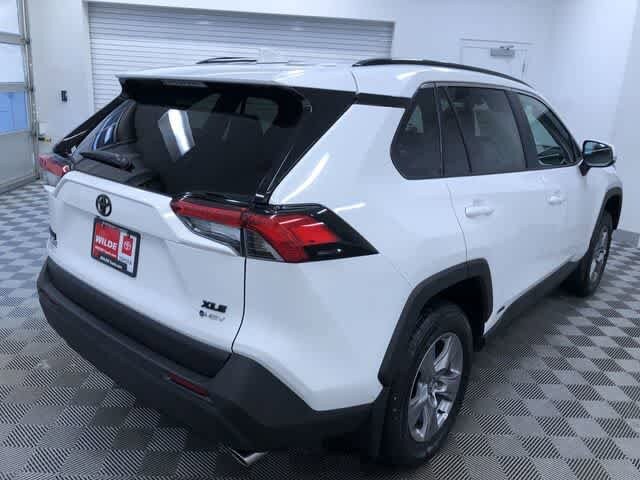 Thumbnail: 2025 Toyota RAV4 - 34