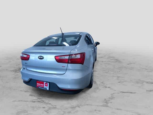 Thumbnail: 2016 Kia Rio - 10