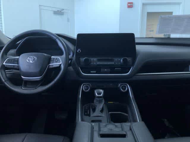 Thumbnail: 2024 Toyota Grand Highlander - 10